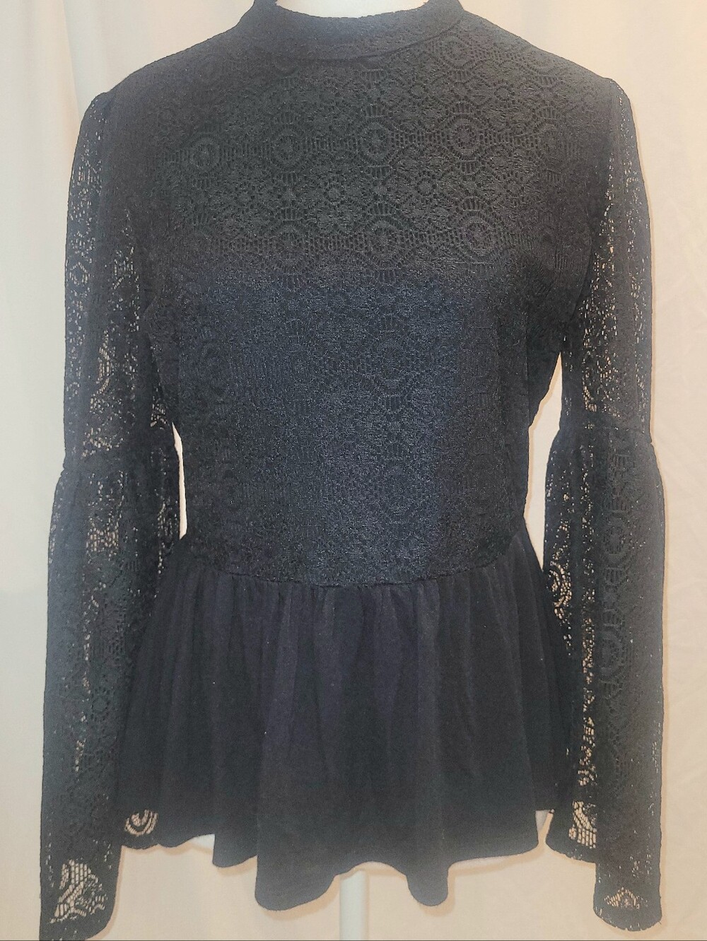 NWOT Wrangler Retro Black Lace Peplum Top Mock Neck Bell Sleeve M
